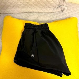 Black Hotty hot low rised lined shorts